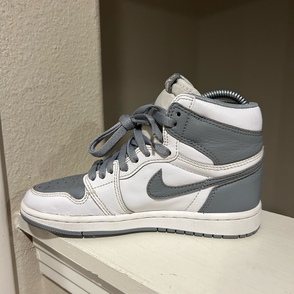 Nike Air Jordan 1 Retro High OG Stealth White Grey Size 4Y - Picture 3 of 11